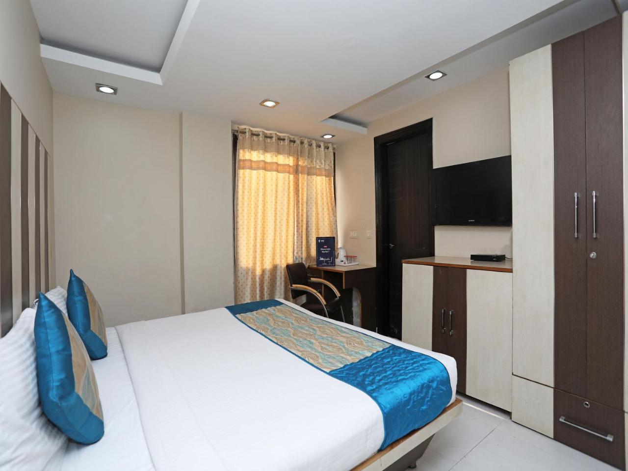 ניו דלהי Hotel Balsons Continental מראה חיצוני תמונה