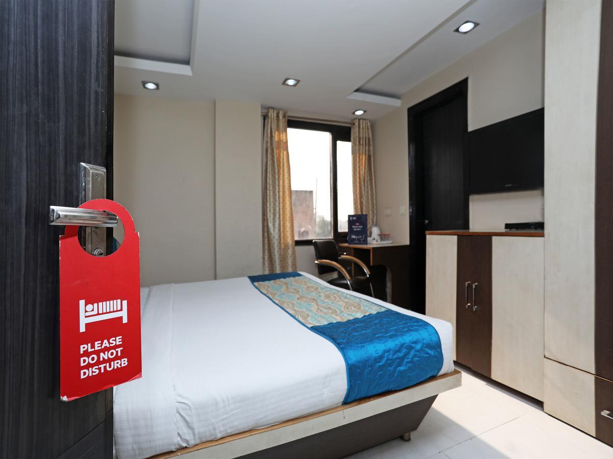 ניו דלהי Hotel Balsons Continental מראה חיצוני תמונה