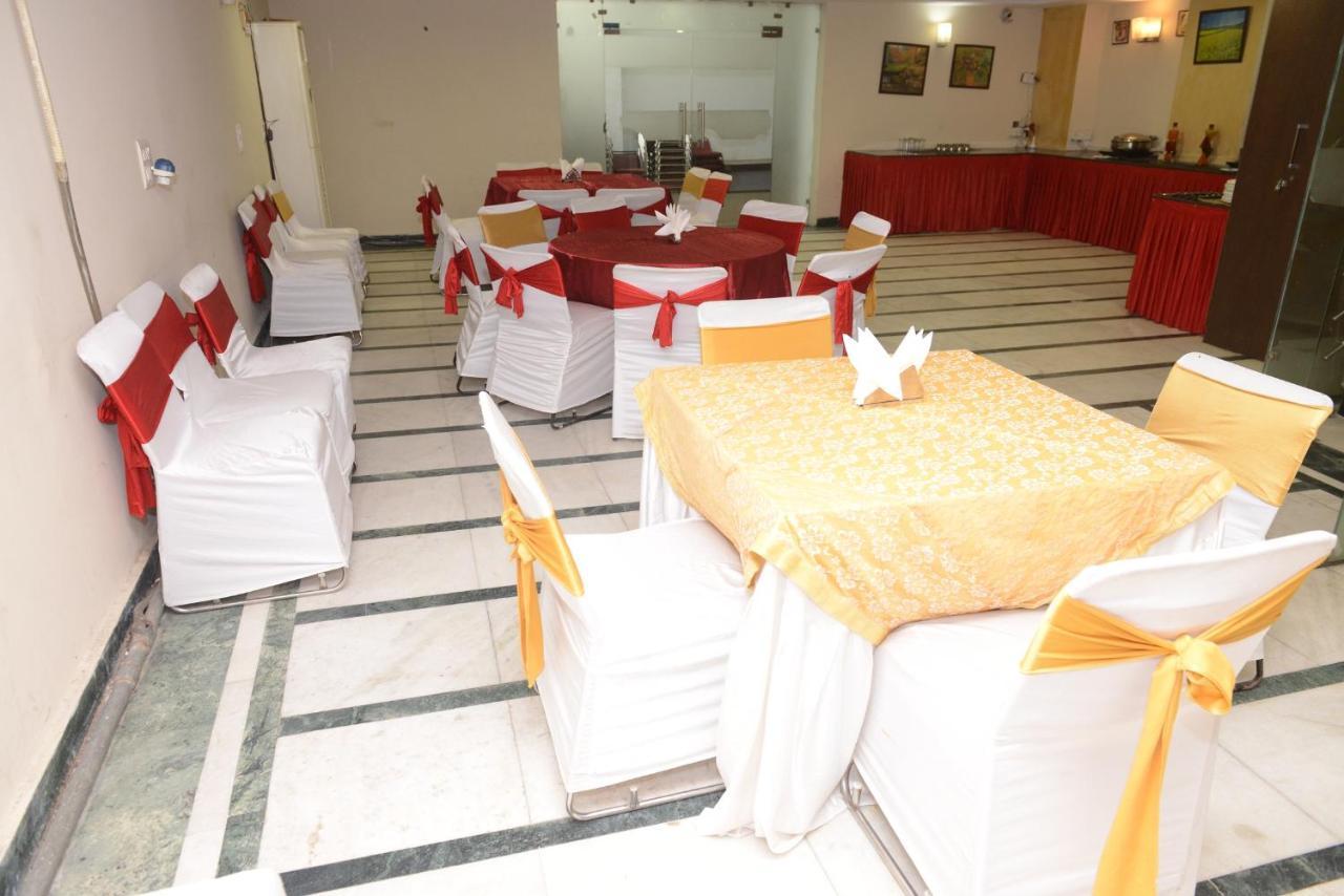 ניו דלהי Hotel Balsons Continental מראה חיצוני תמונה