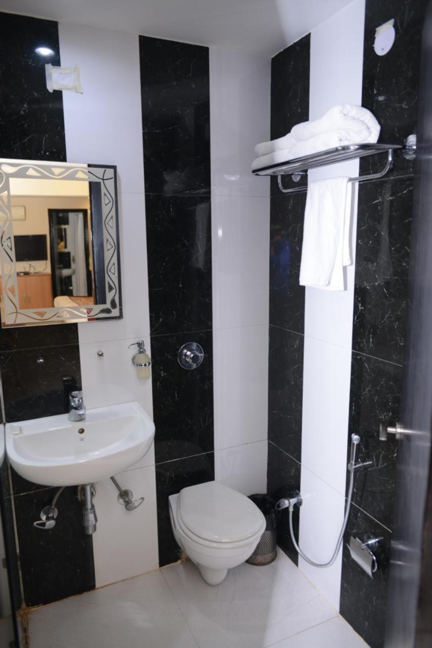 ניו דלהי Hotel Balsons Continental מראה חיצוני תמונה