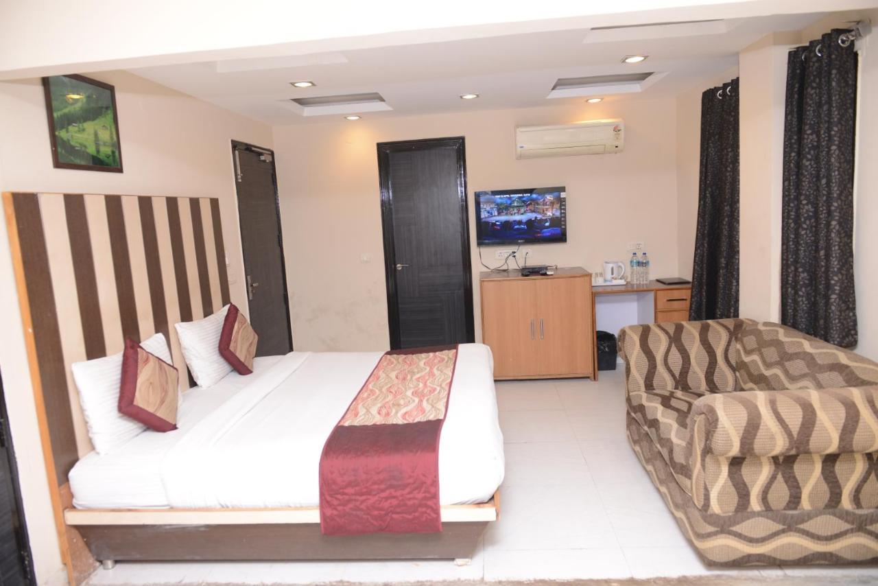 ניו דלהי Hotel Balsons Continental מראה חיצוני תמונה